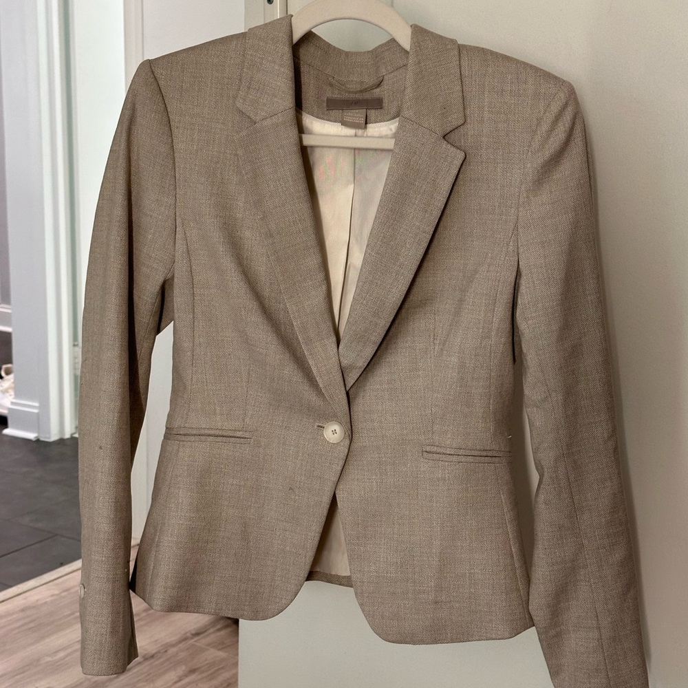 H&M taupe blazer fitted size small
